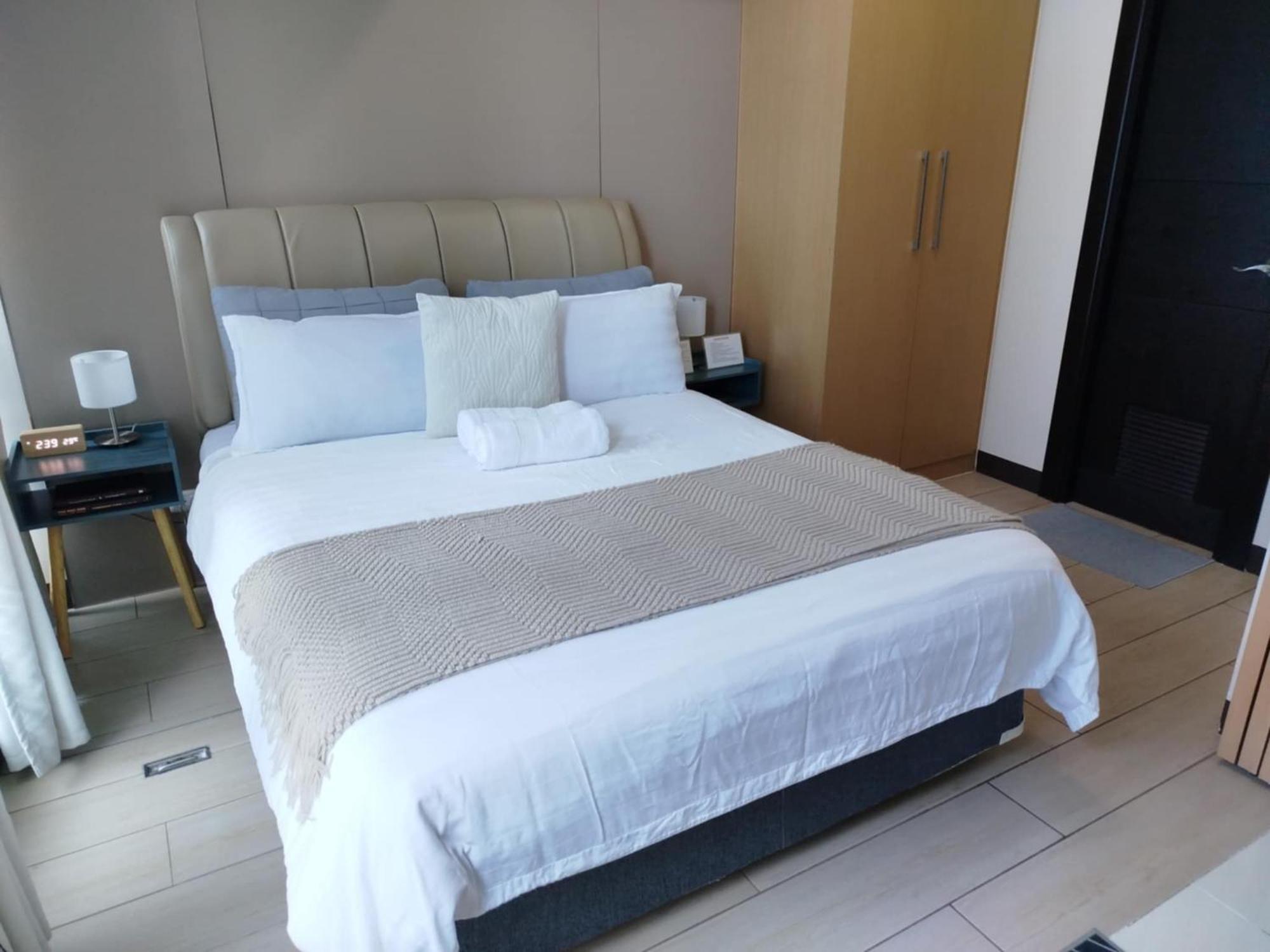 Cozy 1Br Uptown Parksuites Tower1 Bgc マニラ市 エクステリア 写真