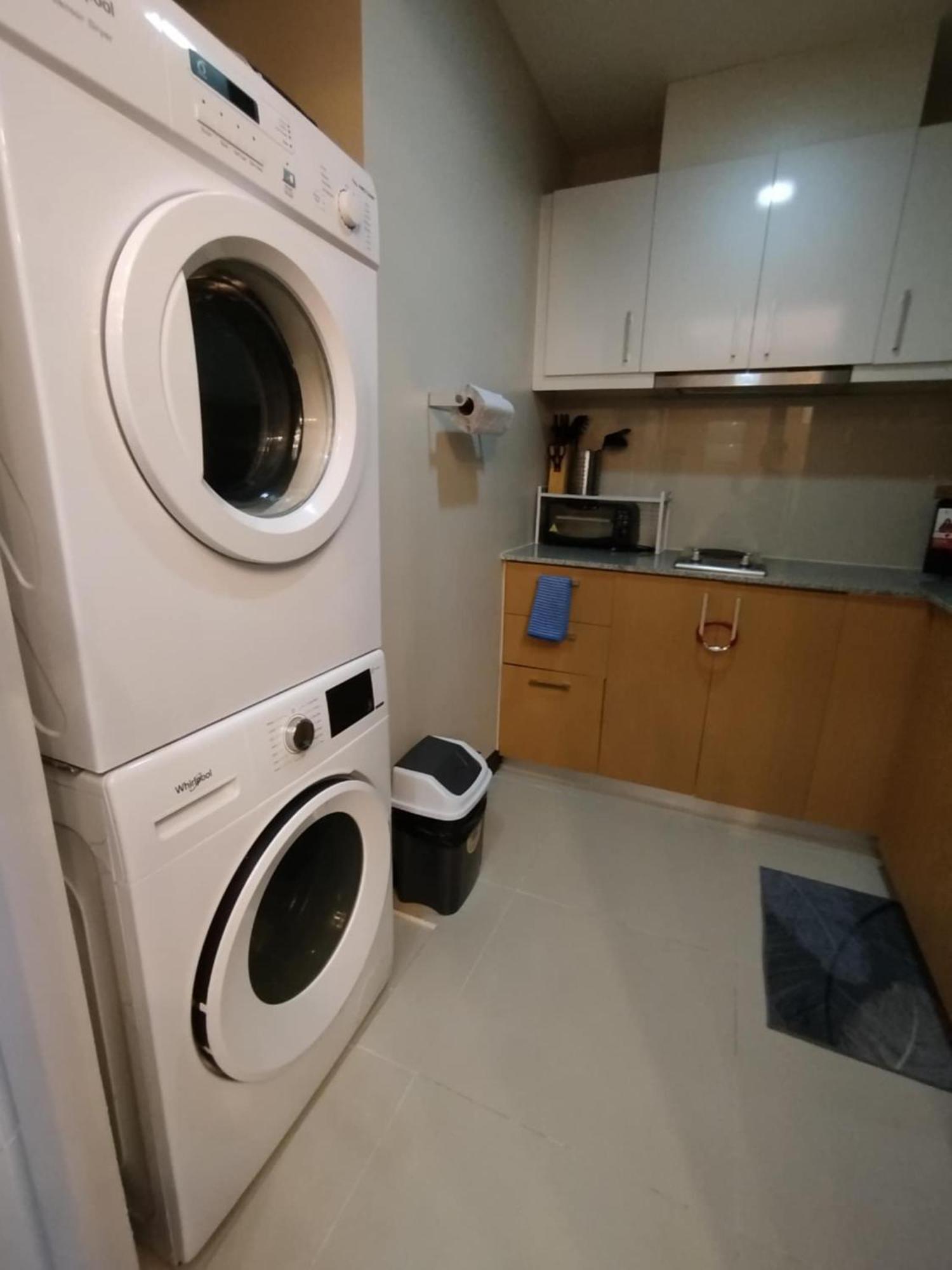 Cozy 1Br Uptown Parksuites Tower1 Bgc マニラ市 エクステリア 写真